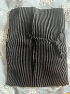 Aritzia Black Ribbed top